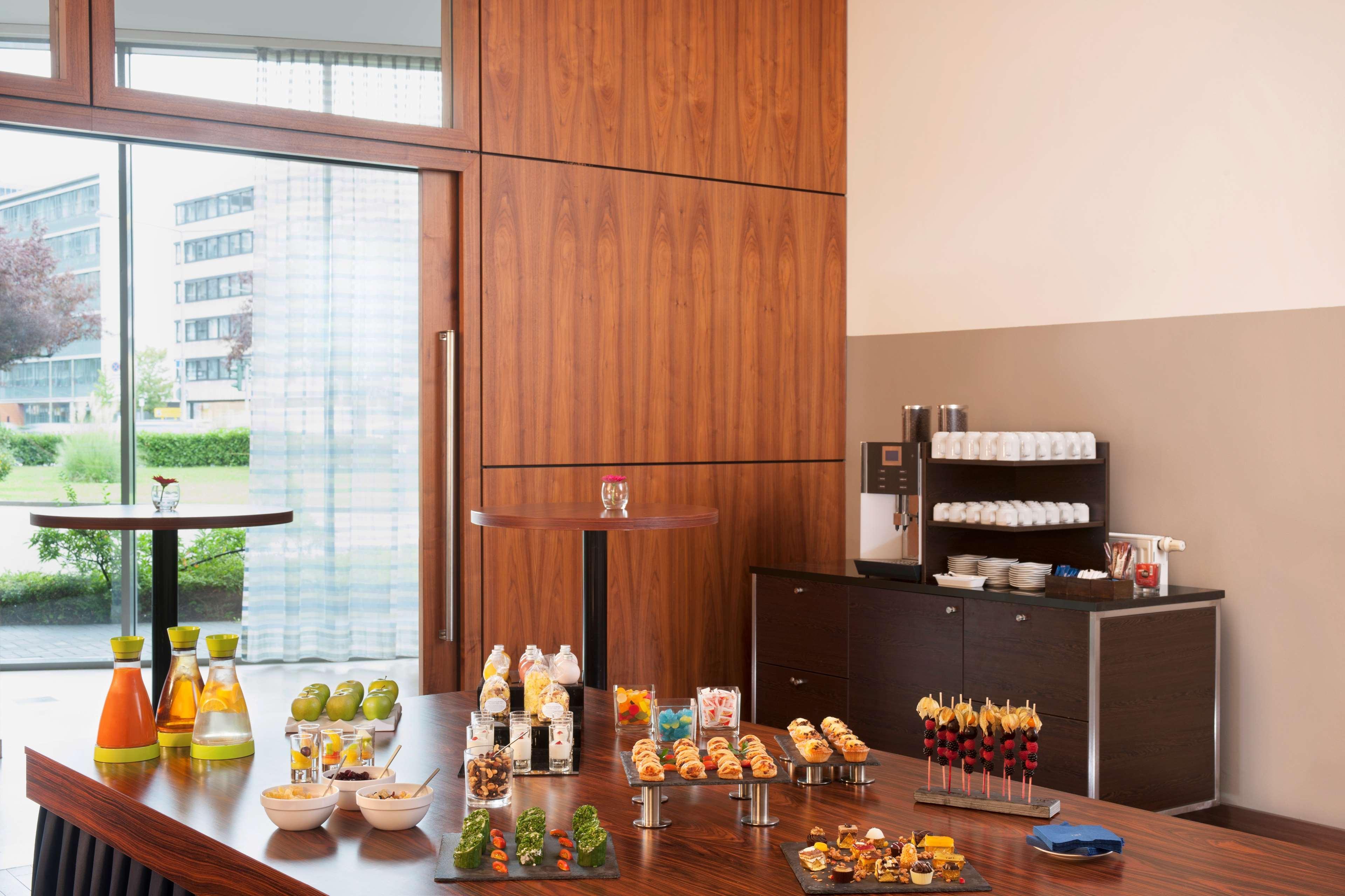 Nh Frankfurt Niederrad Hotel Frankfurt am Main Eksteriør billede